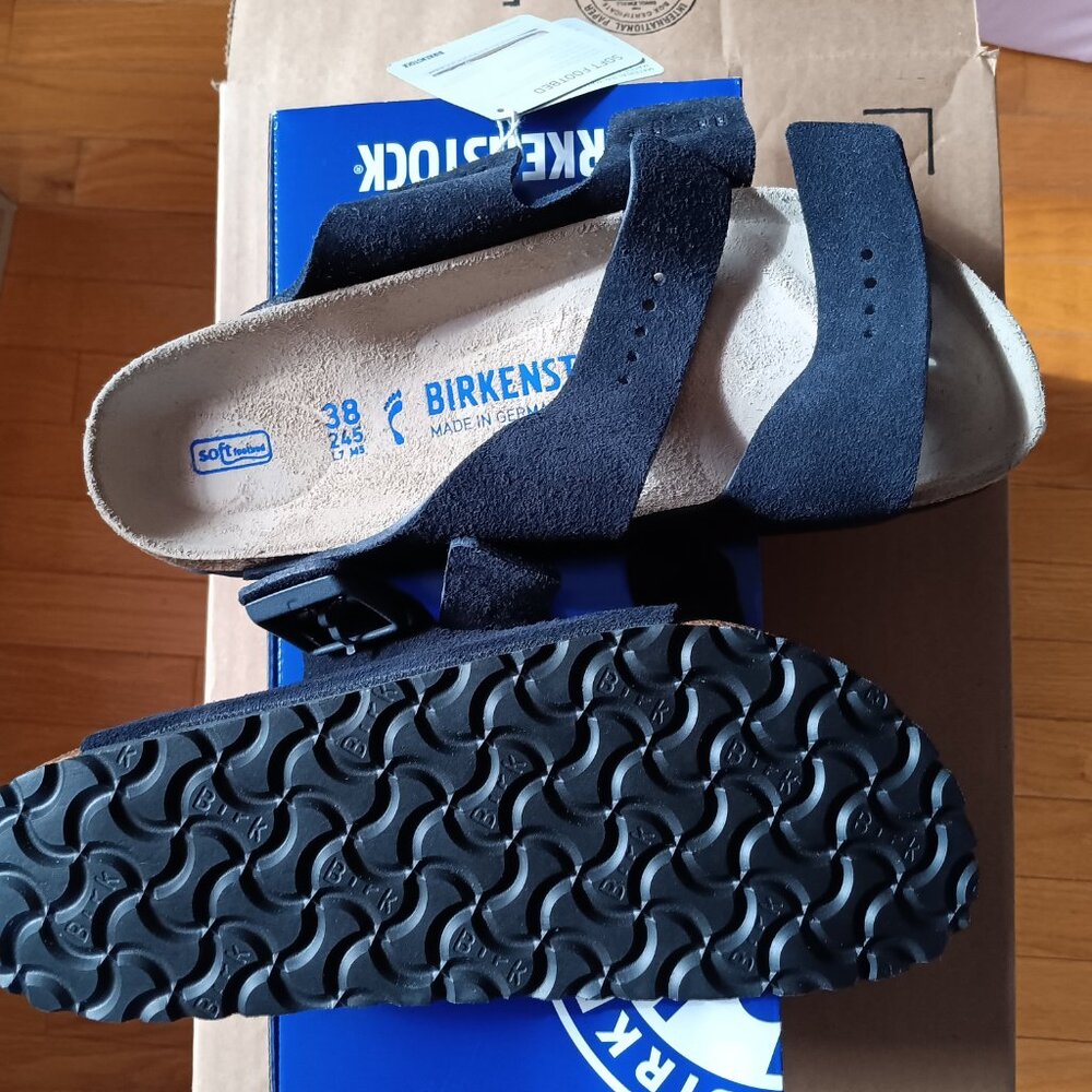 *PD* New Birkenstock Arizona Soft Footbed Suede Leather, size 7 - 7 1/2 (38) - Picture 6 of 7